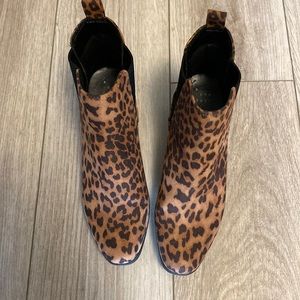 Ellie Chelsea boot: A new day - cheetah size 7.5